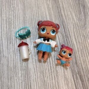 LOL Surprise!Glitter Teachers Pet Big Sister & Little Sister dolls & accessories